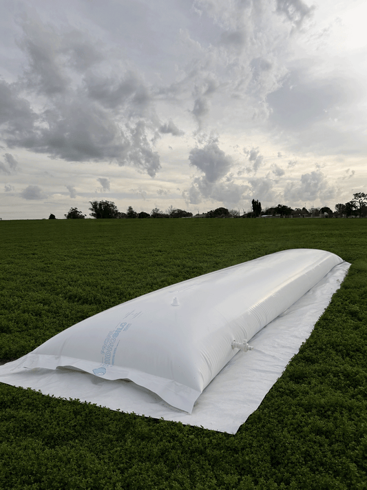 Hidrosilo Pacifil de 10.000 litros instalado en campo